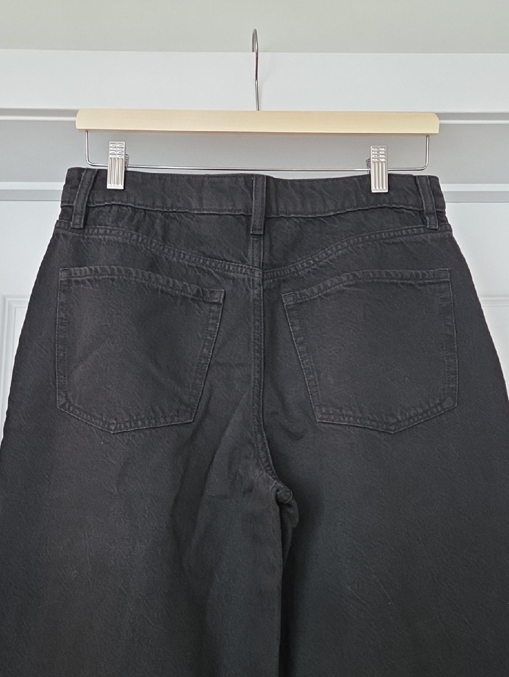 NWOT Reitmans High-Rise Barrel Jeans,Black, Size 29 - Picture 7 of 15